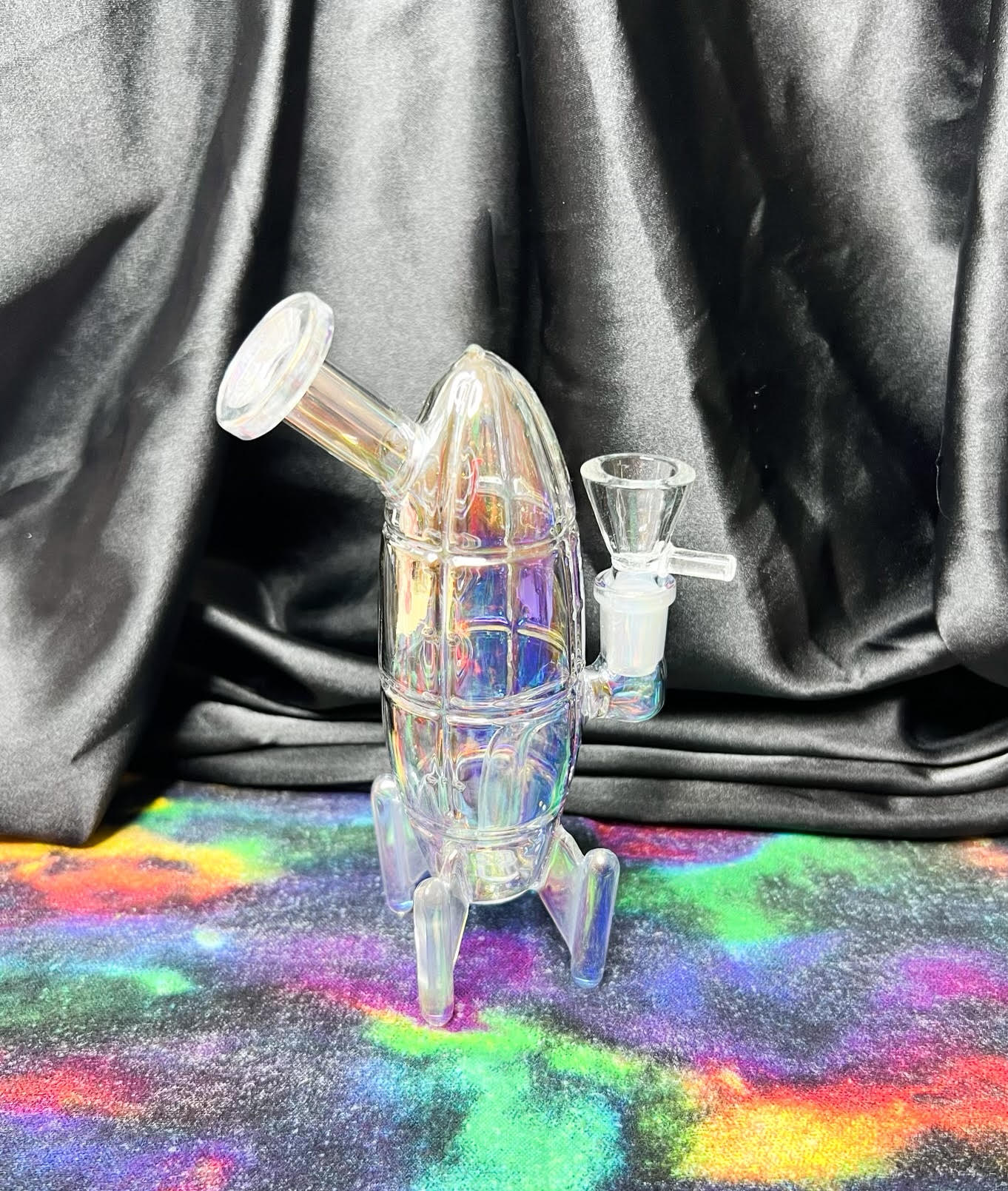 7-Inch Iridescent Rocket Ship Water Pipe/Dab Rig Wholesale - Murdoch Glass